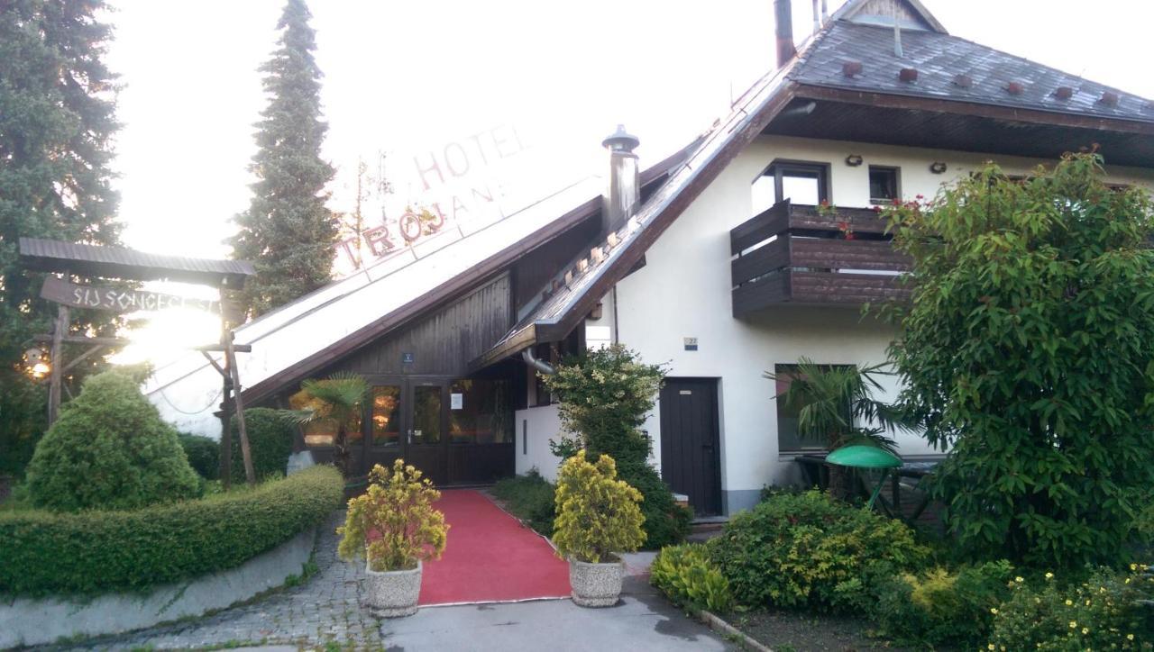 Hotel Trojane, Inspiration Of The Green Retreat Екстериор снимка
